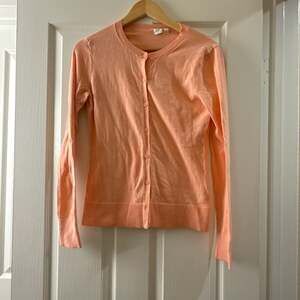 Gap Cardigan in Peach Coral Round Neck Knit Sweater